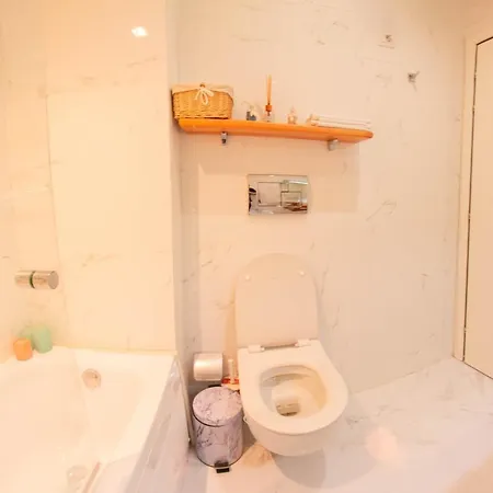 Shei's Cozy Nest Apartment Vlore