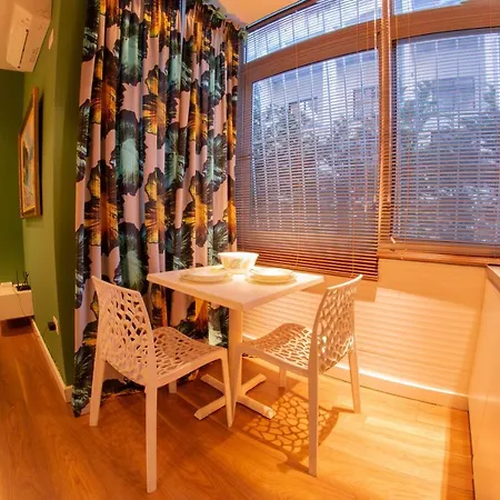 Apartment Shei's Cozy Nest Vlore